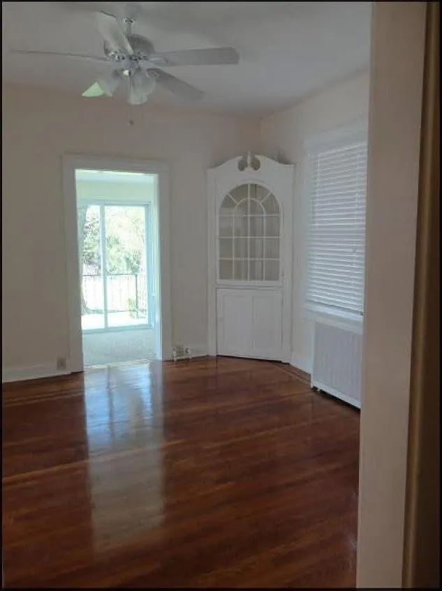 4211 Mary Ave — Photo 3