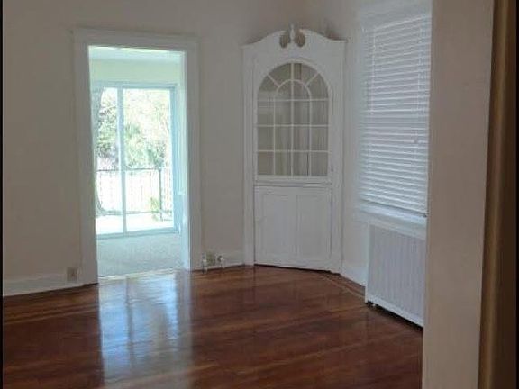 3rd image of 4211 Mary Ave