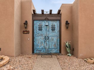 2720 Pradera Ct, Santa Fe, NM 87505