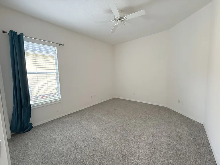 11349 Wedgemere Dr — Photo 32