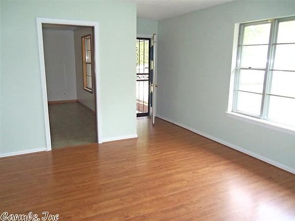 4th image of 3708 W Lake Dr