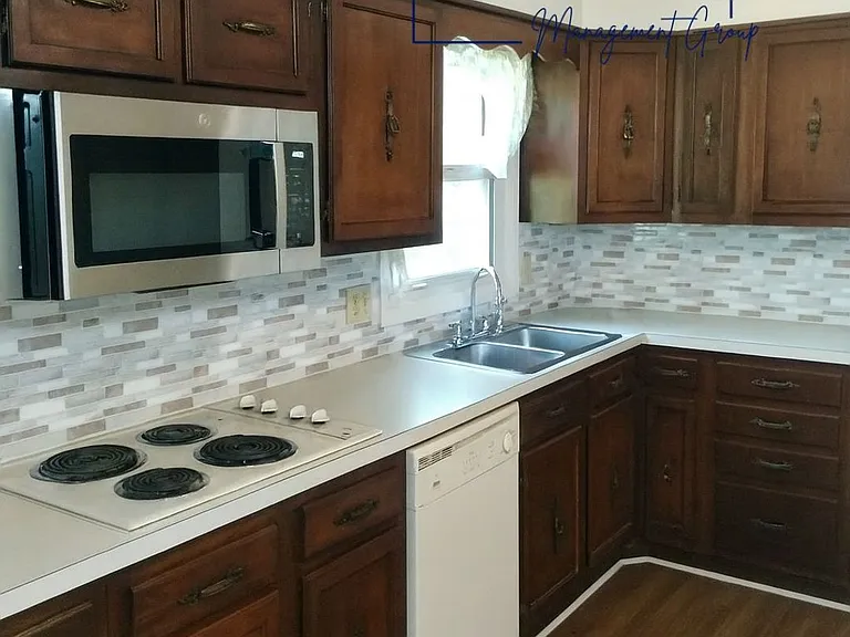 2531 Scruggs Rd — Photo 4
