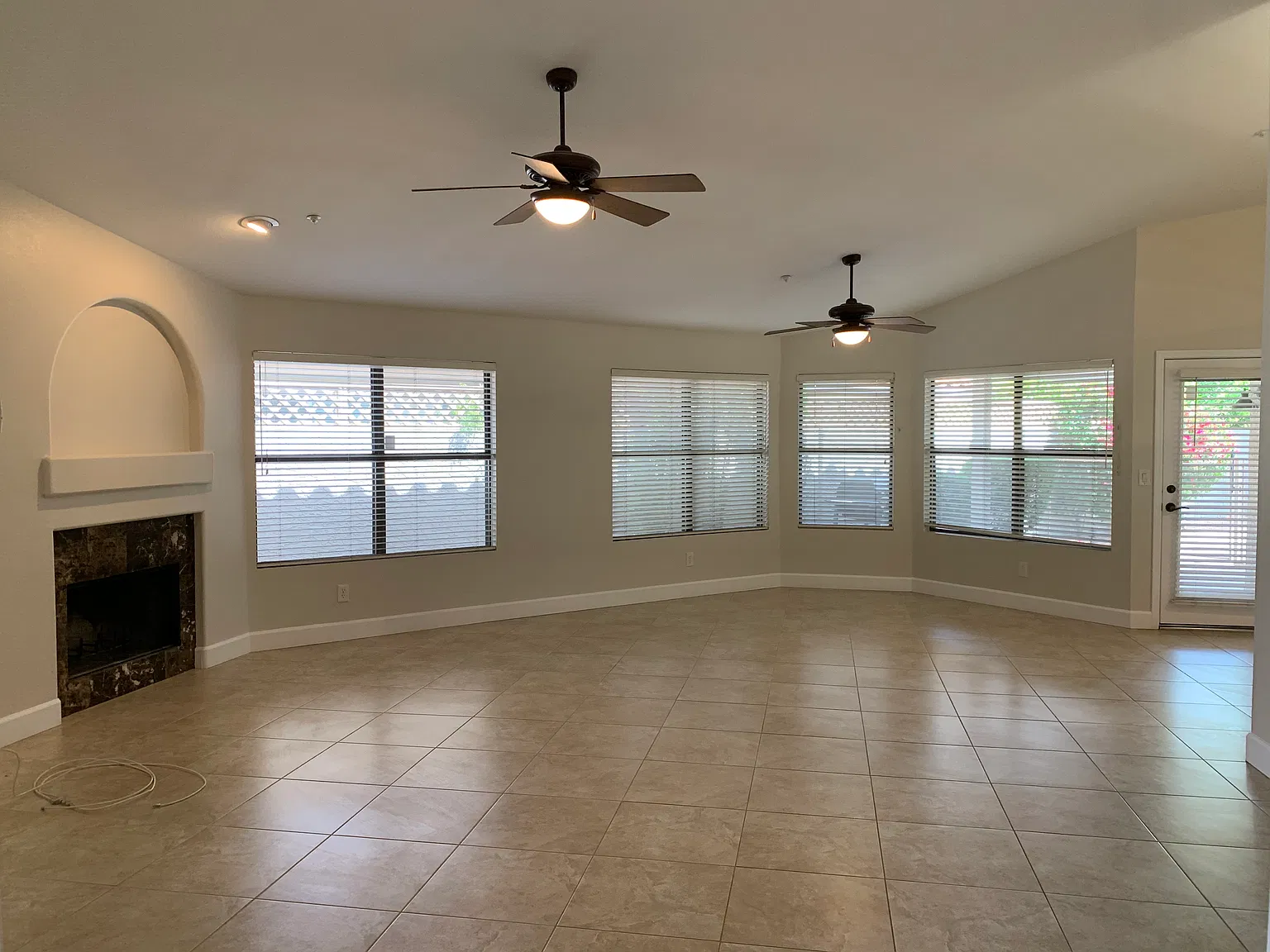 3 bed, 1526 sqft, $3,600 — Photo 3