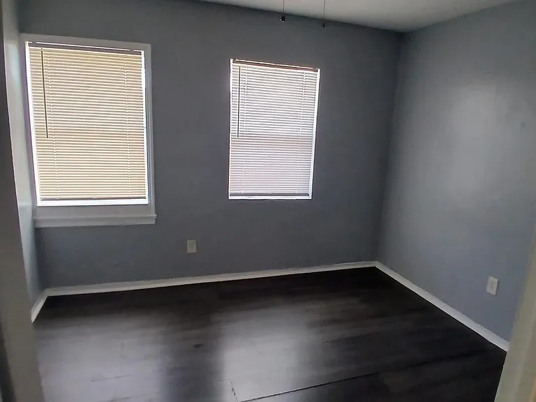 1645 NE 149th St #4 — Photo 9