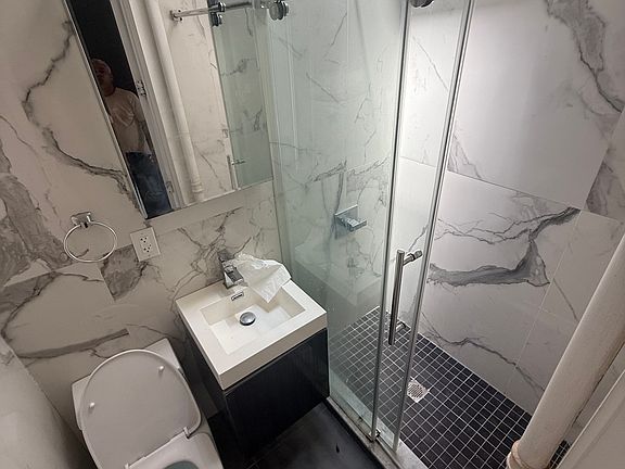 2nd image of 522 W 159th St APT 2A
