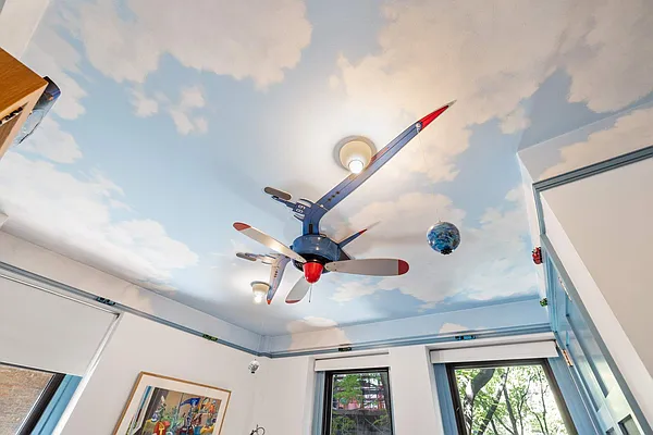 Sold by Sotheby's International Realty | media 8