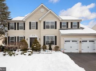 16 Groom St, Burlington, NJ 08016