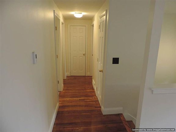 3rd image of 39 Hutchinson Rd