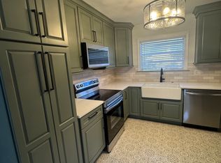 19021 2nd St NE, Lutz, FL 33549