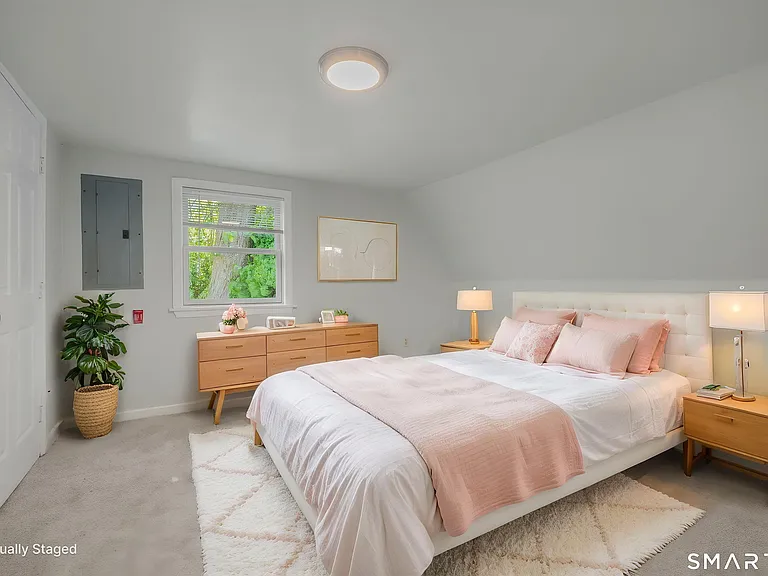 17 Sylvester St — Photo 17