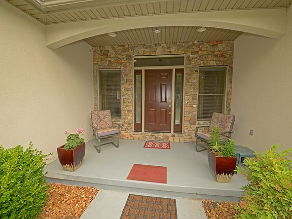 4th image of 233 Forest Hill Dr