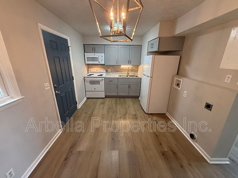 1st image of 956 Kendrick Creek Rd APT 11