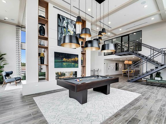 TownCenterAmenities-2