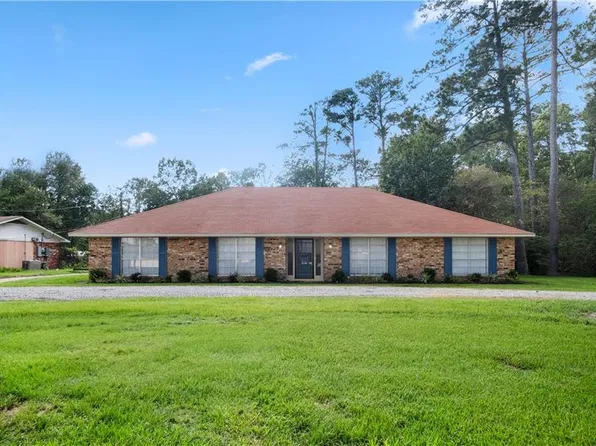 706 Pearce Rd, Pineville, LA 71360