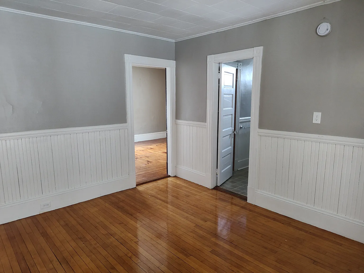 1 bed, 900 sqft, $1,700 — Photo 2