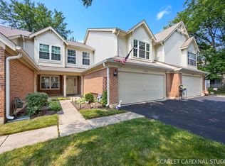 30W088 Penny Ln, Warrenville, IL 60555