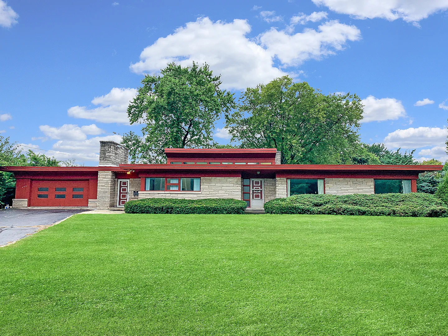 409 N Larkin Ave photo 1