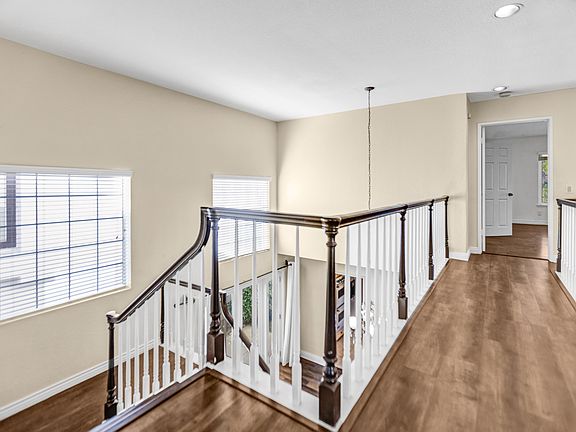 4th image of 24621 Vista Cerritos