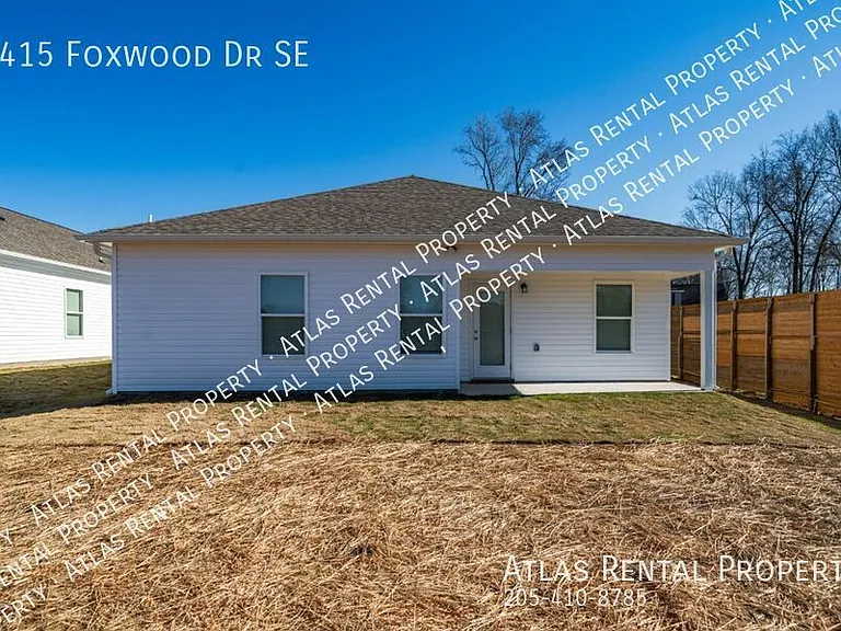 4415 Foxwood Dr — Photo 3