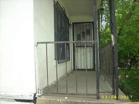 5th image of 442 Avondale Ave