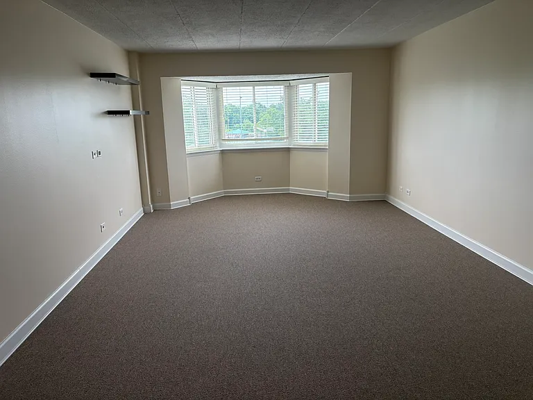 220 S Roselle Rd #422 — Photo 19