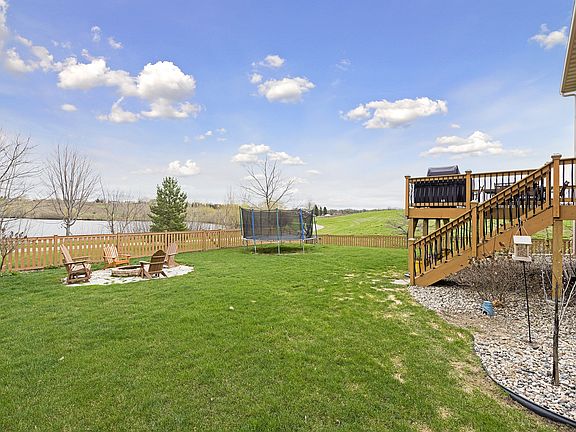 2nd image of 1689 Lenox Dr