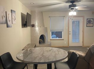 1872 Vista Del Sur APT B, Santa Fe, NM 87505