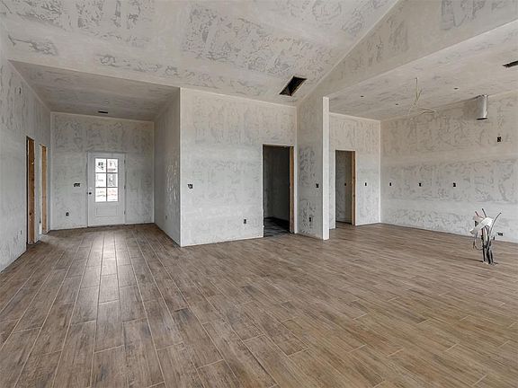 3rd image of 2216 Preserve Edge Dr