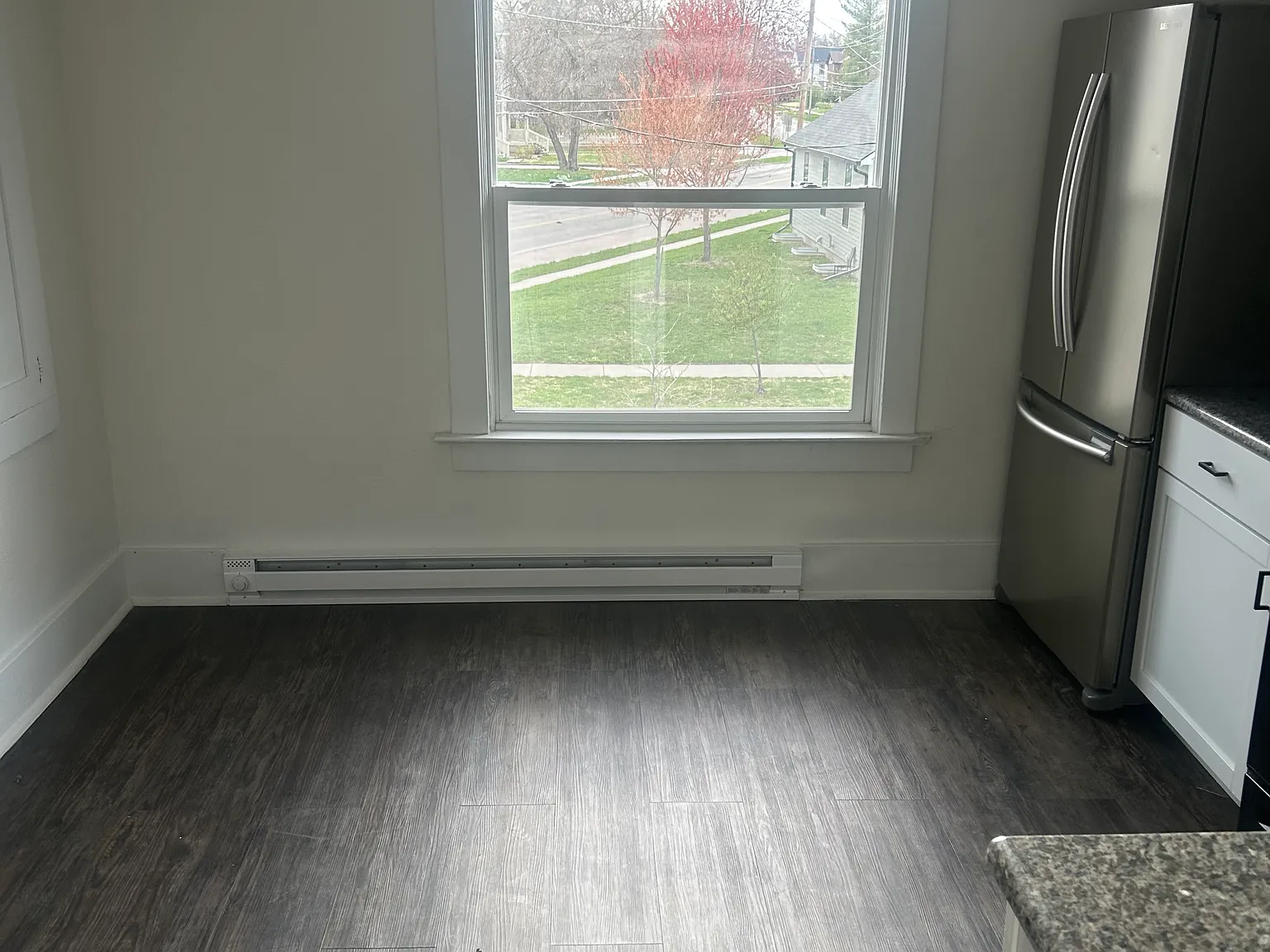2 bed, $1,100 — Photo 3