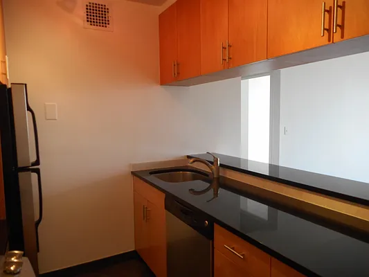 Rented by Carlyle Property Management | media 14