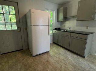 32 Gaston St #1, Easthampton, MA 01027
