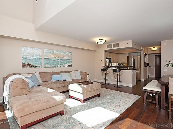 3rd image of 500 W Harbor Dr Unit 124