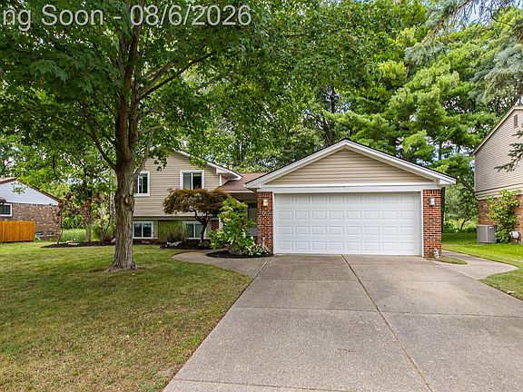 2nd image of 5091 Timber Ridge Trl