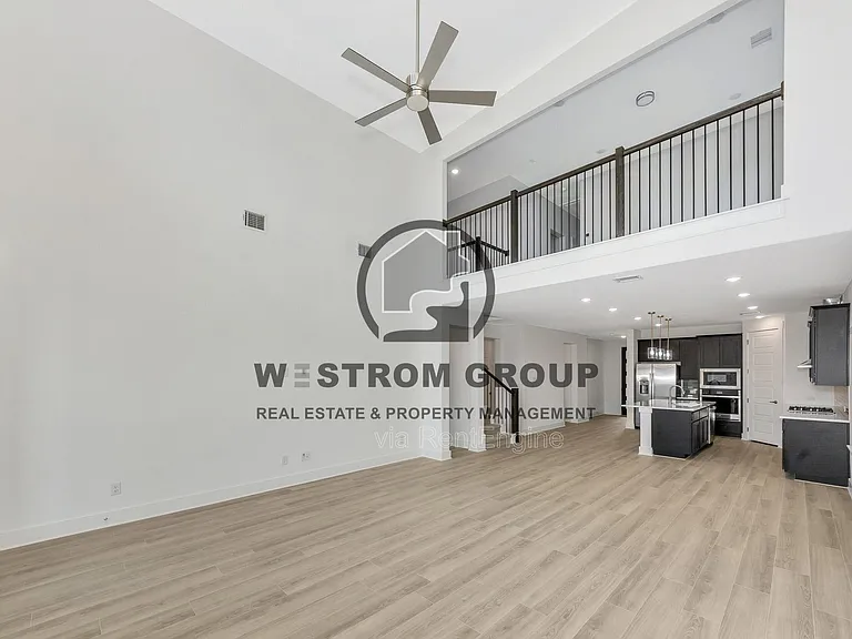 17229 Oxborough Dr — Photo 10