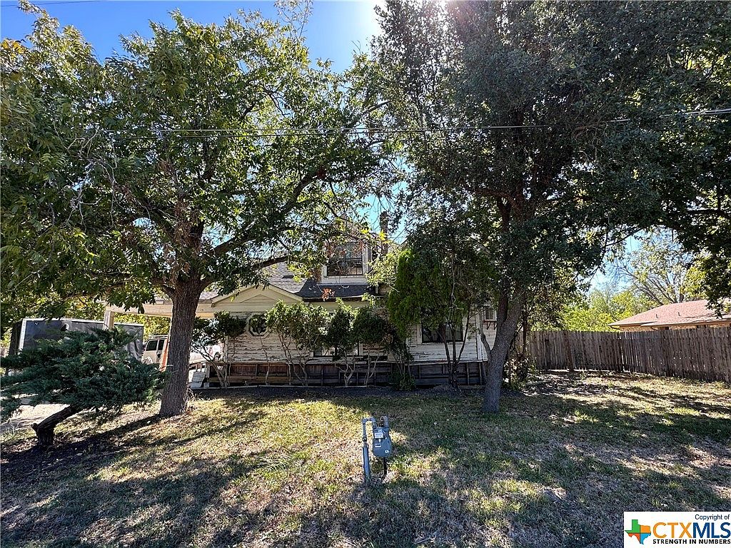 300 S Gabriel St, Granger, TX 76530 Zillow