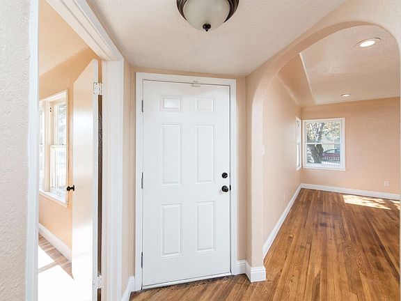 2nd image of 704 N Adoline Ave