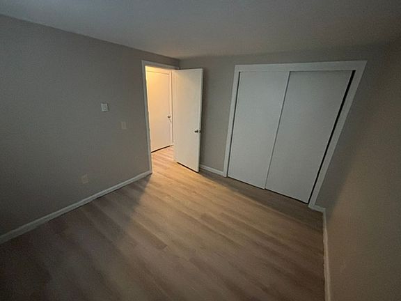 5th image of 129-135 White St #1