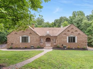 476 Phillip Ln, Watchung, NJ 07069