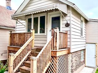 3204 S Racine Ave, Chicago, IL 60608