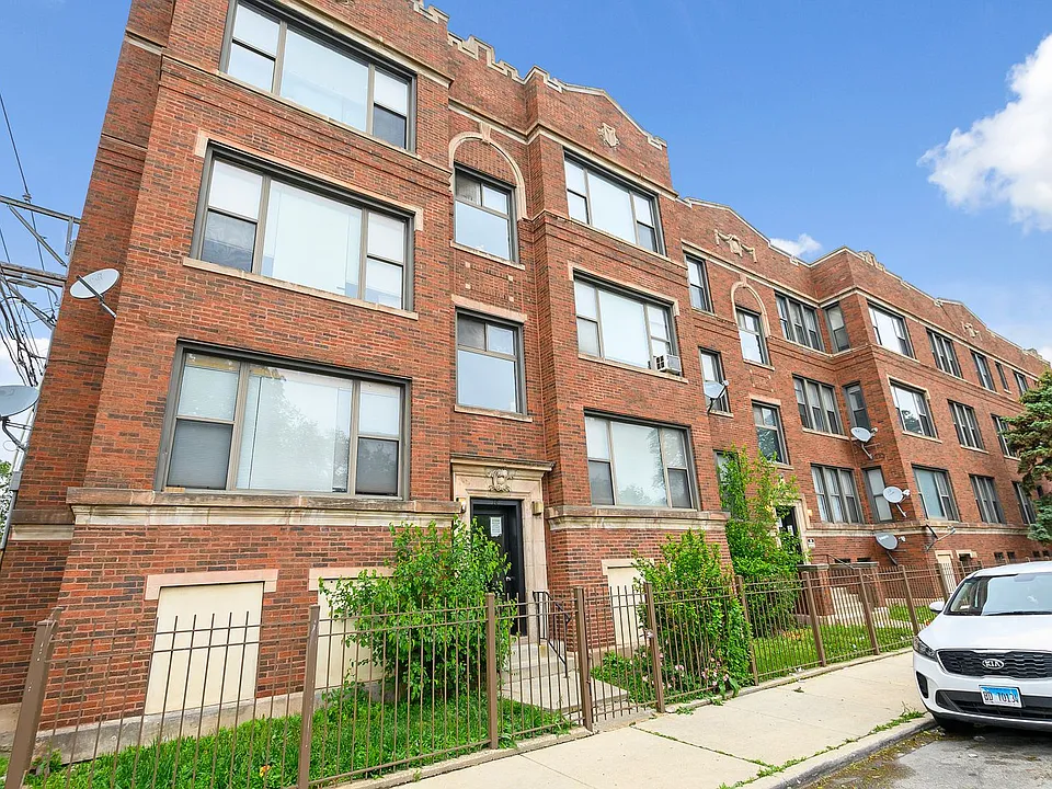 4850-58 S Michigan Ave #70-76