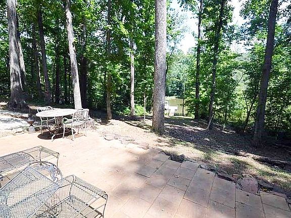 4th image of 103 Jimmy Parish Dr