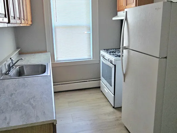 208 Sherman Ave, New Haven, CT
