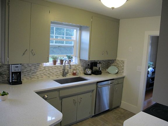 5th image of 2924 N 14th St