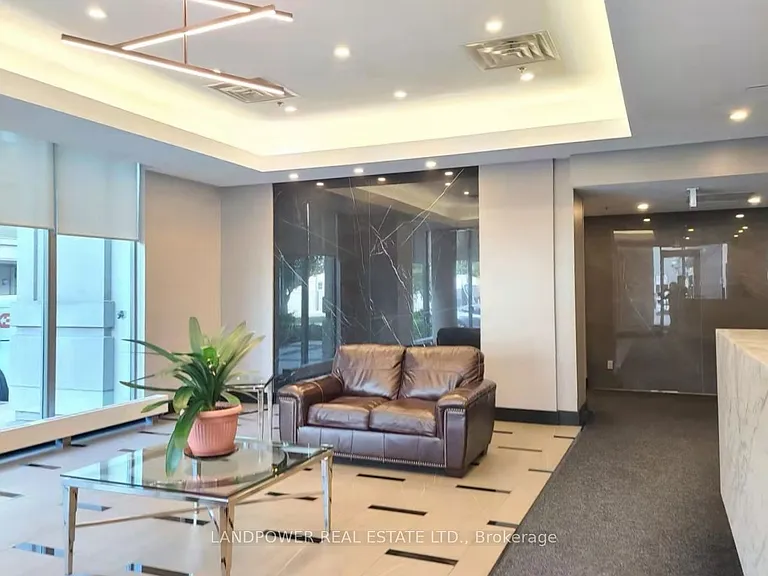 19 Avondale Ave #312 — Photo 20