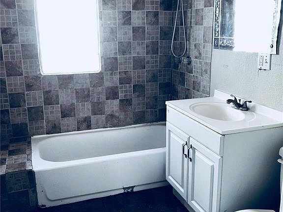 3rd image of 1521 S 18th St