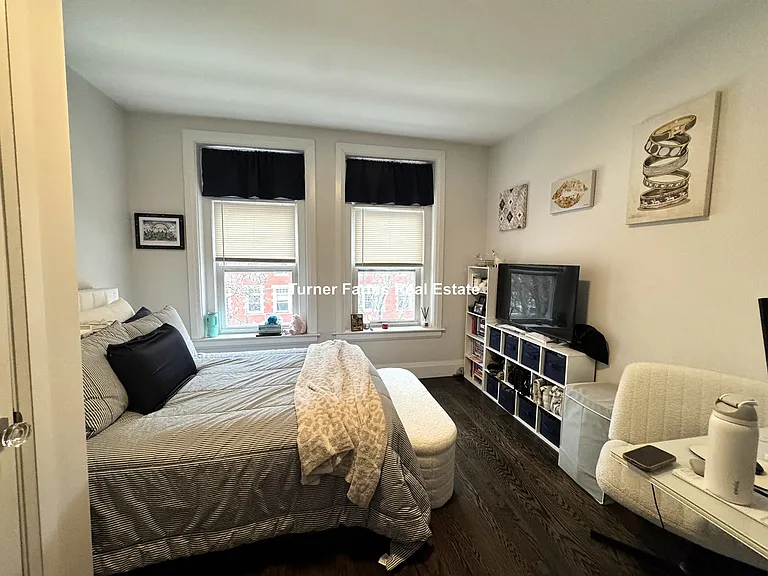 7R Strathmore Rd #3R — Photo 11