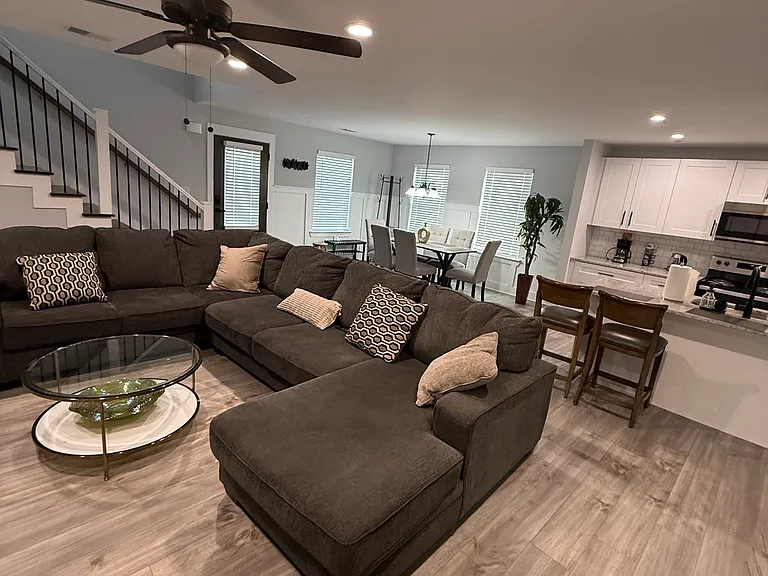 2393 Highpoint Rd — Photo 7