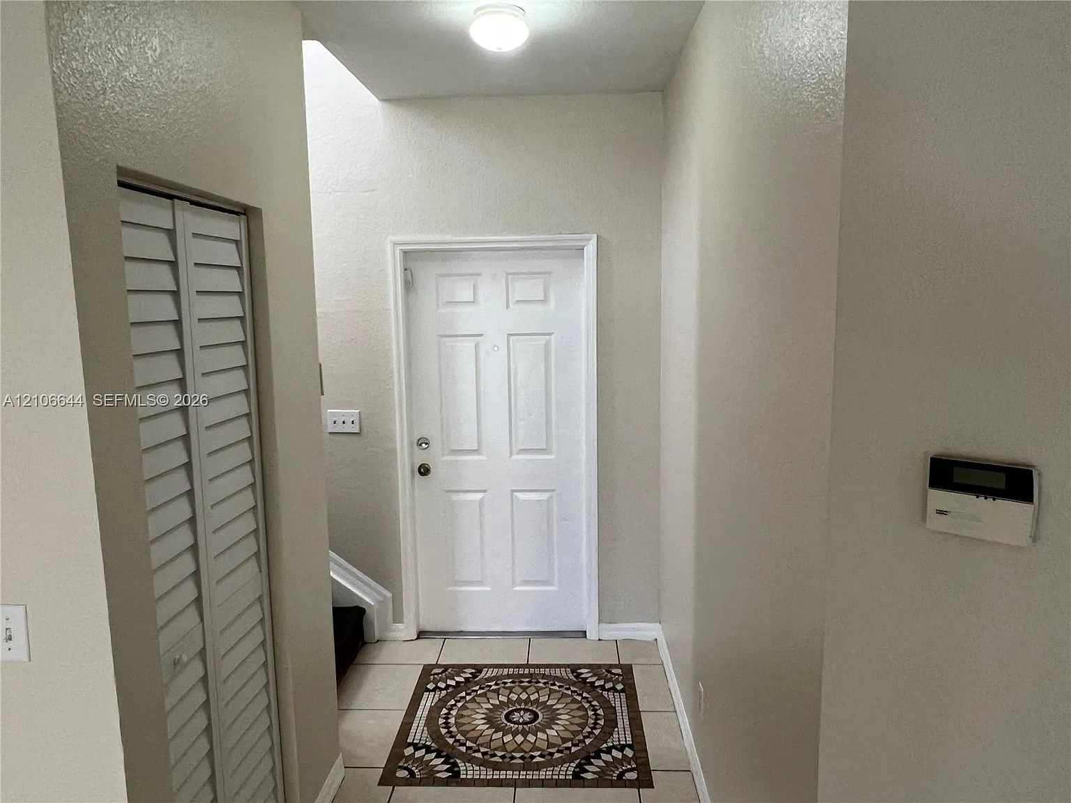 Mowry Villas — Photo 4