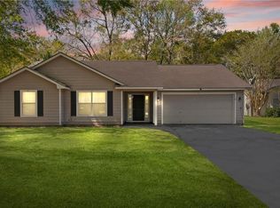 103 Longleaf Ct, Kingsland, GA 31548