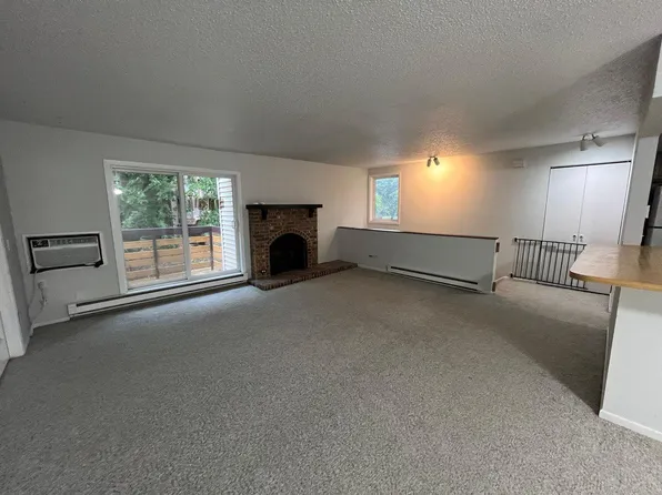 320 Ford Rd Unit 4, Saint Louis Park, MN 55426